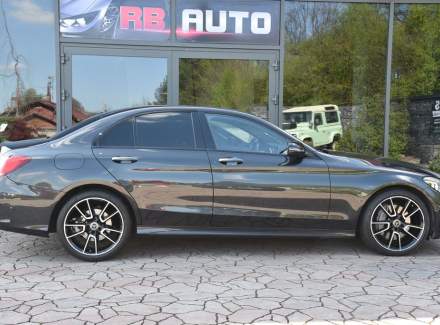 Mercedes-Benz - C-class