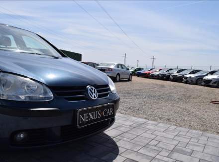 Volkswagen - Golf