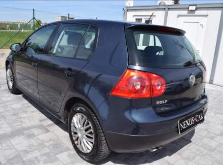 Volkswagen - Golf