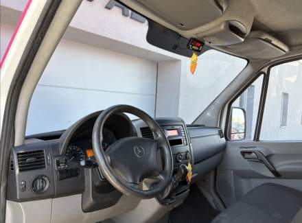 Mercedes-Benz - Sprinter