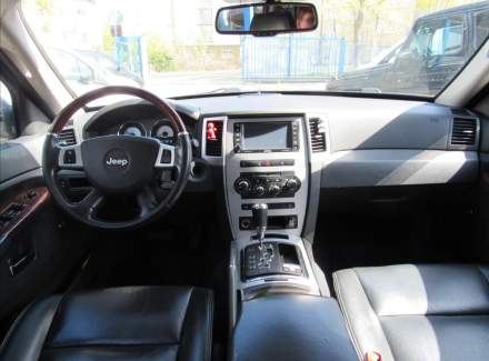 Jeep - Grand Cherokee