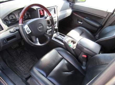 Jeep - Grand Cherokee