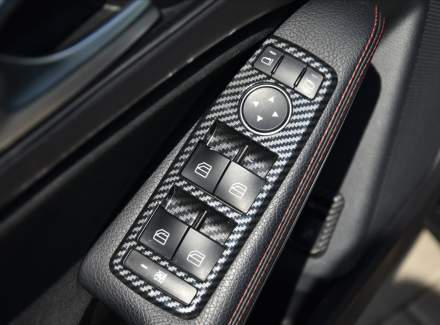 Mercedes-Benz - GLA