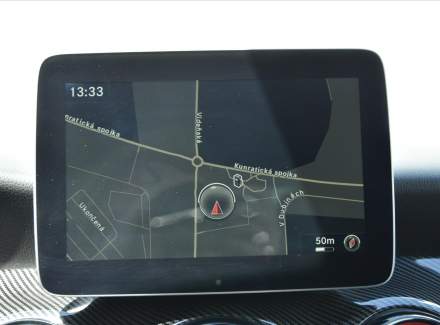 Mercedes-Benz - GLA