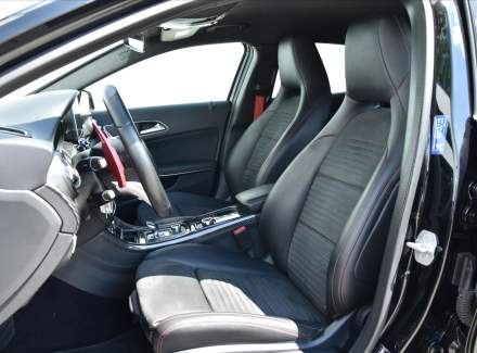 Mercedes-Benz - GLA