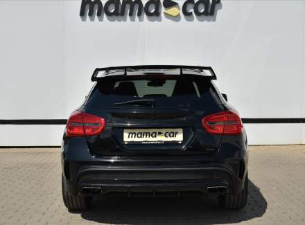 Mercedes-Benz - GLA