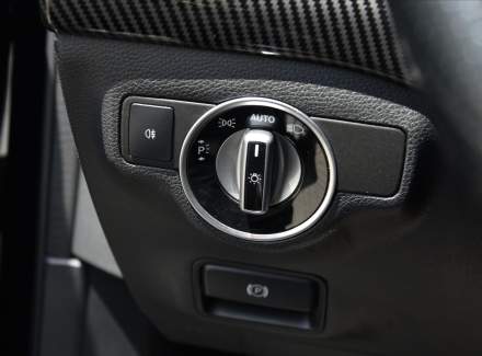 Mercedes-Benz - GLA