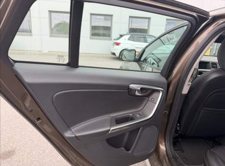 Volvo - V60