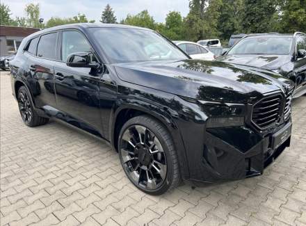 BMW - XM
