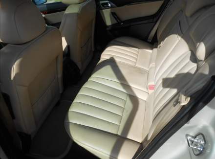 Peugeot - 407