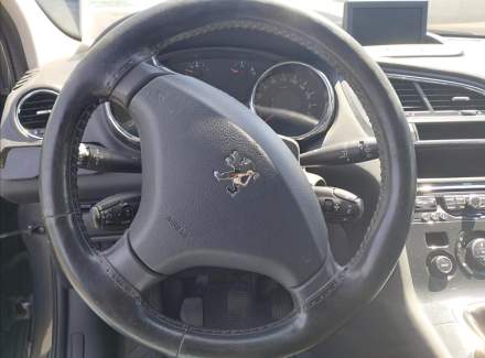 Peugeot - 5008