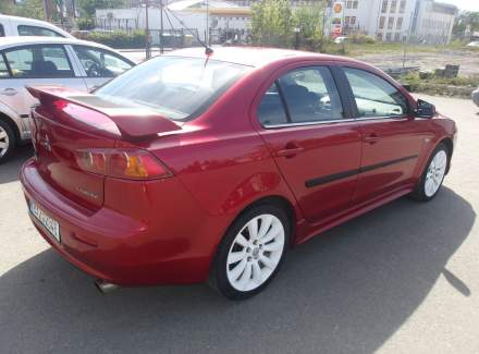 Mitsubishi - Lancer