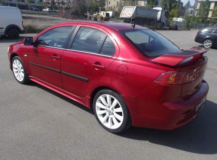 Mitsubishi - Lancer