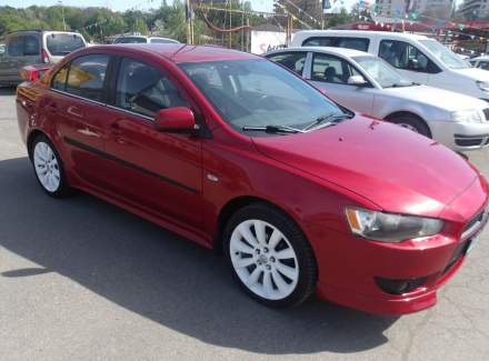 Mitsubishi - Lancer