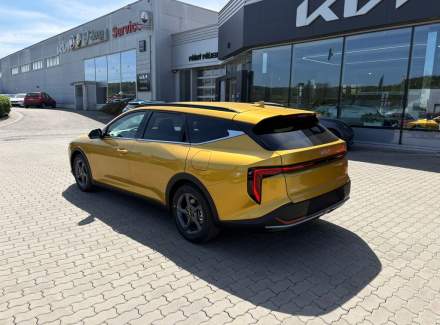 Kia - K4