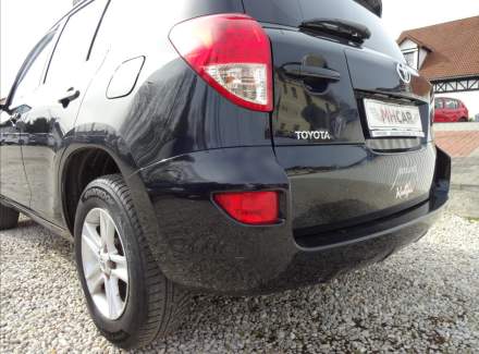 Toyota - RAV 4