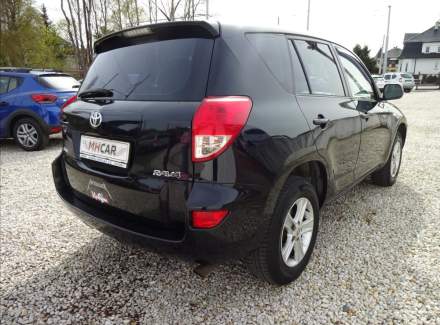 Toyota - RAV 4