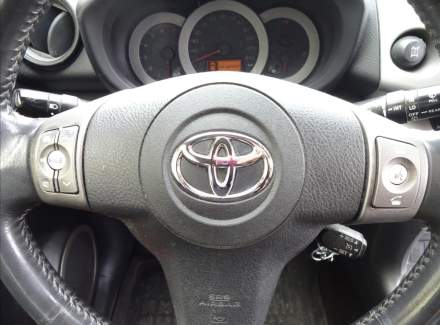 Toyota - RAV 4