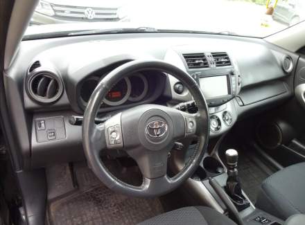 Toyota - RAV 4