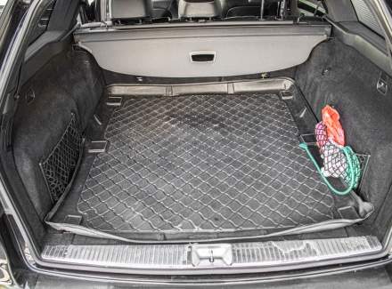 Mercedes-Benz - E-class