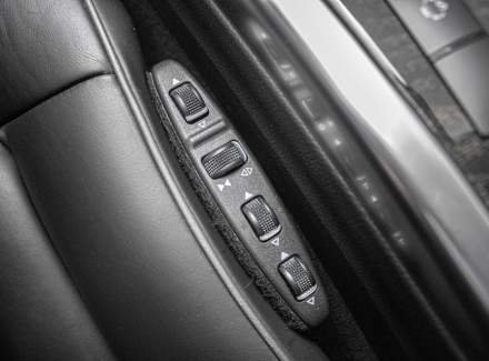 Mercedes-Benz - E-class