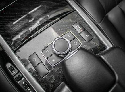 Mercedes-Benz - E-class