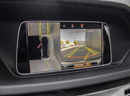 Mercedes-Benz - E-class