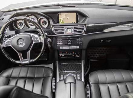 Mercedes-Benz - E-class