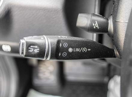 Mercedes-Benz - E-class