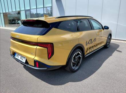 Kia - K4
