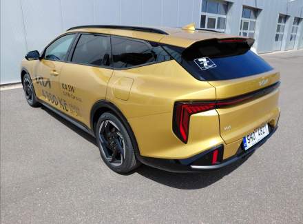 Kia - K4