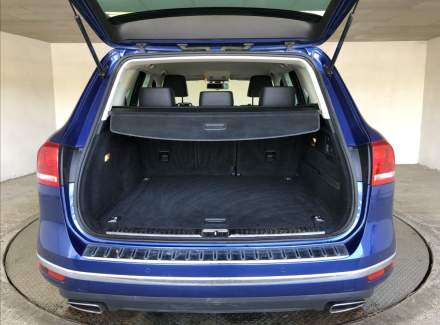 Volkswagen - Touareg