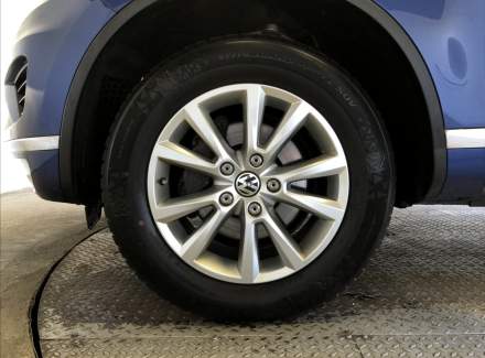 Volkswagen - Touareg