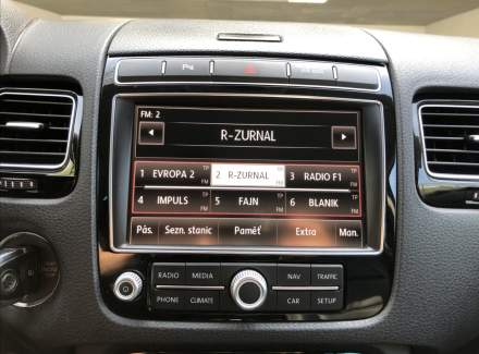 Volkswagen - Touareg