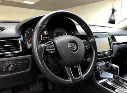 Volkswagen - Touareg