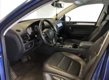 Volkswagen - Touareg