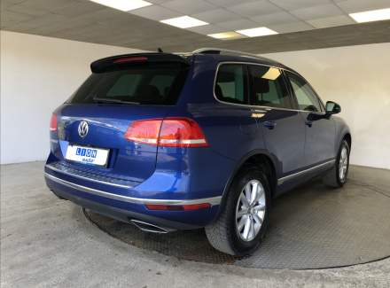 Volkswagen - Touareg