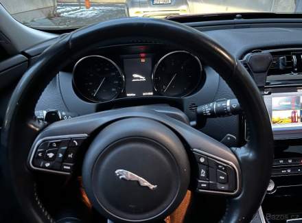 Jaguar - XE