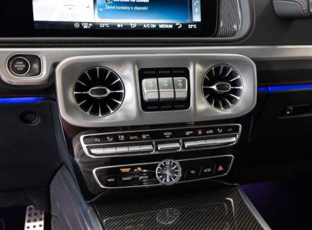 Mercedes-Benz - G-class