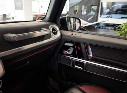 Mercedes-Benz - G-class