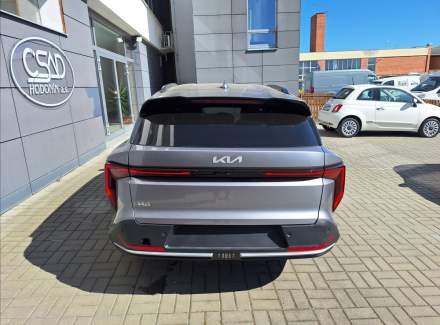 Kia - K4