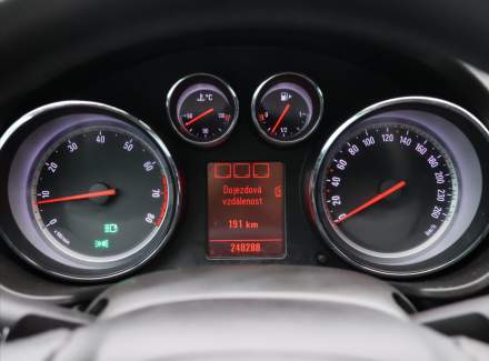 Opel - Insignia