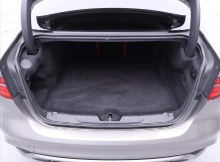 Jaguar - XE