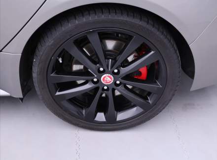 Jaguar - XE