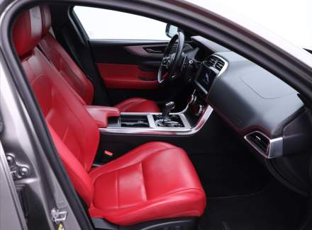 Jaguar - XE