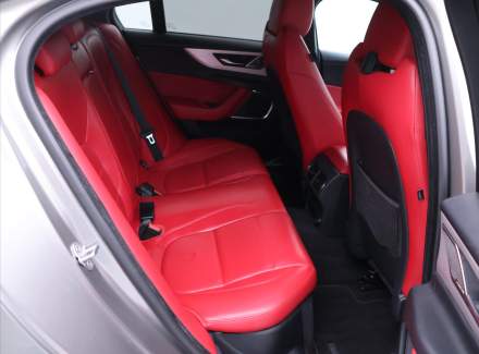 Jaguar - XE