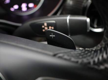 Mercedes-Benz - V-class