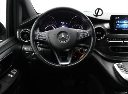 Mercedes-Benz - V-class