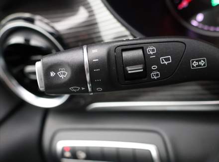 Mercedes-Benz - V-class