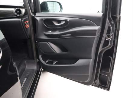 Mercedes-Benz - V-class